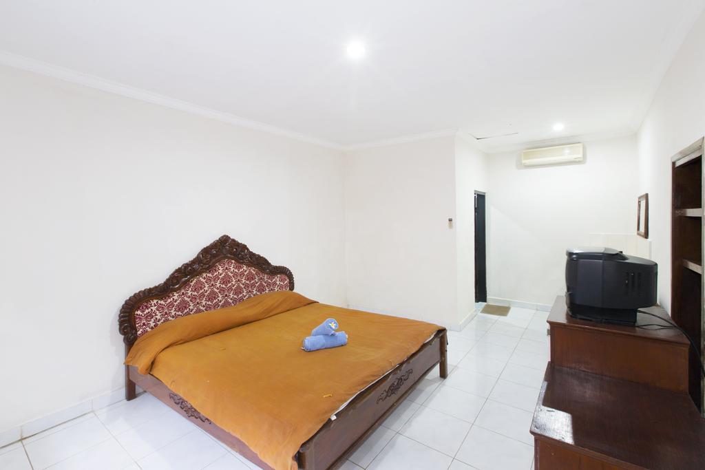 ホテル Surya Tropical Kuta クタ 部屋 写真