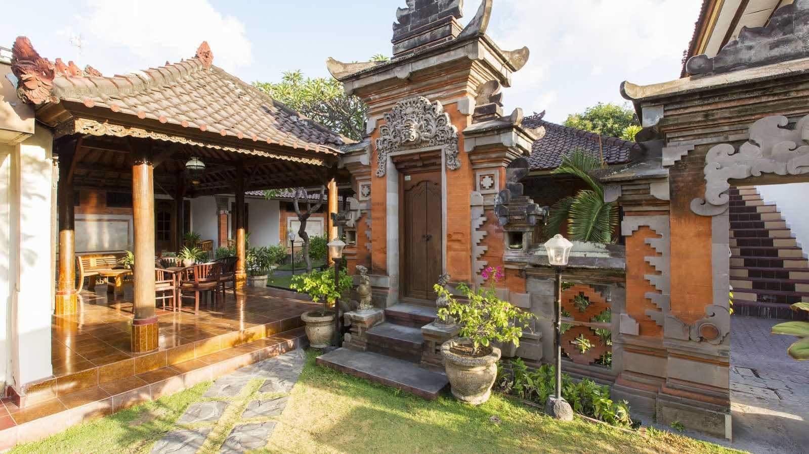 ホテル Surya Tropical Kuta クタ エクステリア 写真